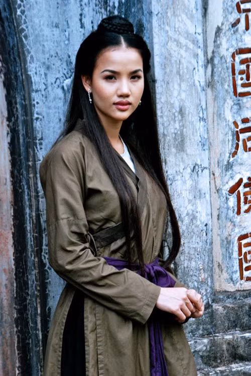 Người mẫu BeBe Phạm vào vai nữ chính của phim “Huyền sử thiên đô”.