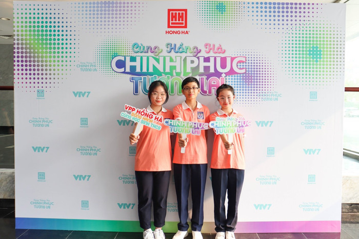 Ba học sinh của Đội thi Trường Trung học cơ sở Trần Phú (quận Lê Chân, Hải Phòng) - Ảnh: LMT Ba học sinh của Đội thi Trường Trung học cơ sở Trần Phú (quận Lê Chân, Hải Phòng) - Ảnh: LMT