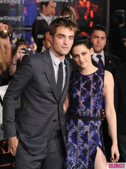 4. Rob và Kristen tại buổi công chiếu chính thức “The Twilight Saga: Breaking Dawn” phần 1. 4. Rob và Kristen tại buổi công chiếu chính thức “The Twilight Saga: Breaking Dawn” phần 1.