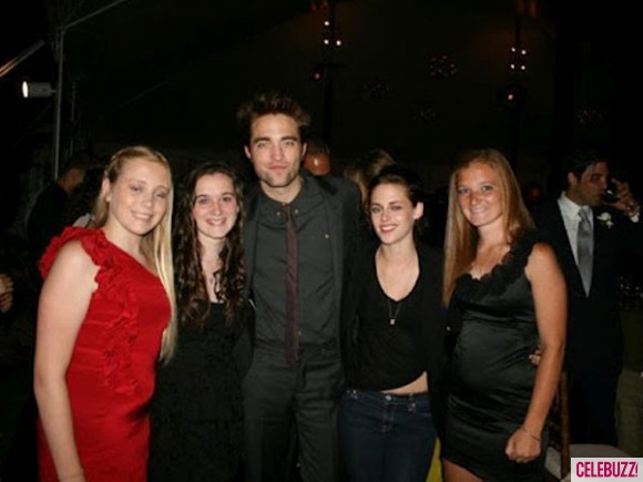 15. Cùng nhau tham dự đám cưới của nhà sản xuất Kevin Turen ở New Jersey hôm 23/6/2012. 15. Cùng nhau tham dự đám cưới của nhà sản xuất Kevin Turen ở New Jersey hôm 23/6/2012.