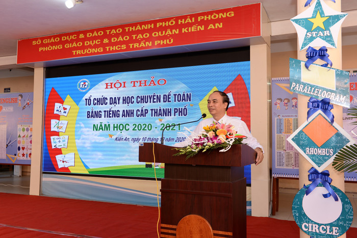 Ông Đỗ Văn Lợi, Phó giám đốc Sở Giáo dục và Đào tạo Hải Phòng phát biểu tại chuyên đề (Ảnh: TL) Ông Đỗ Văn Lợi, Phó giám đốc Sở Giáo dục và Đào tạo Hải Phòng phát biểu tại chuyên đề (Ảnh: TL)