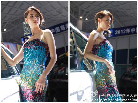 Đàm Kiều Y làm người mẫu xe hơi cho một triển lãm xe hồi đầu năm 2012. Ảnh. Sina. Đàm Kiều Y làm người mẫu xe hơi cho một triển lãm xe hồi đầu năm 2012. Ảnh. Sina.