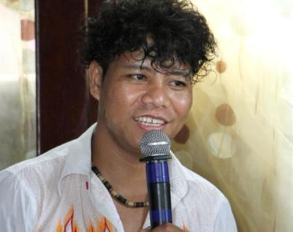 'Tuần đầu tiên ra Hà Nội, tôi không dám ra khỏi phòng và viết 16, 17 lá thư gửi về quê hương'.