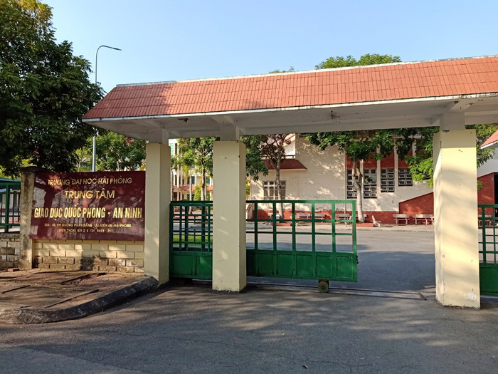 Ông Chu Hoài N., Trưởng phòng Đào tạo, quản lý sinh viên (Trung tâm Giáo dục quốc phòng và an ninh) bị tố sinh con thứ 3 nhưng vẫn được bổ nhiệm (Ảnh: Lã Tiến) Ông Chu Hoài N., Trưởng phòng Đào tạo, quản lý sinh viên (Trung tâm Giáo dục quốc phòng và an ninh) bị tố sinh con thứ 3 nhưng vẫn được bổ nhiệm (Ảnh: Lã Tiến)