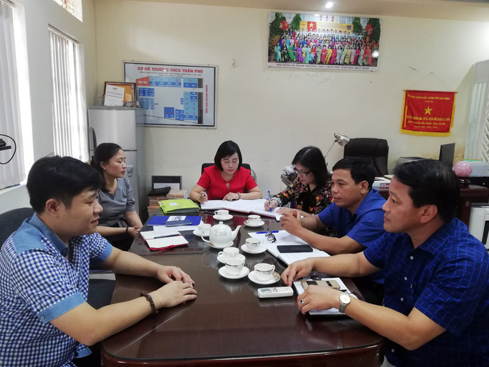 Lãnh đạo Trường Trung học cơ sở Trần Phú và Ban đại diện cha mẹ học sinh trường cho rằng khoản thu quỹ Ban đại diện cha mẹ học sinh đúng quy định. (Ảnh: Lã Tiến)