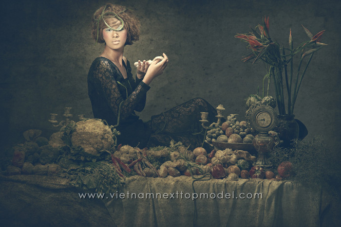 Đỗ Hà được đánh giá là đã bắt đầu bộc lộ cá tính riêng, đặc biệt trong bộ hình này, cô gái trẻ đến từ Hà Nội tỏ ra dũng cảm khi được chuyên gia trang điểm Nam Trung khen ngợi. Đỗ Hà được đánh giá là đã bắt đầu bộc lộ cá tính riêng, đặc biệt trong bộ hình này, cô gái trẻ đến từ Hà Nội tỏ ra dũng cảm khi được chuyên gia trang điểm Nam Trung khen ngợi.