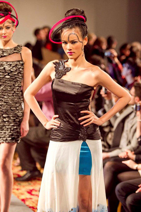 Để sở hữu một suất tham gia fashion show, Tuyết Lan đã trải qua nhiều vòng casting và thử trang phục khá gay gắt