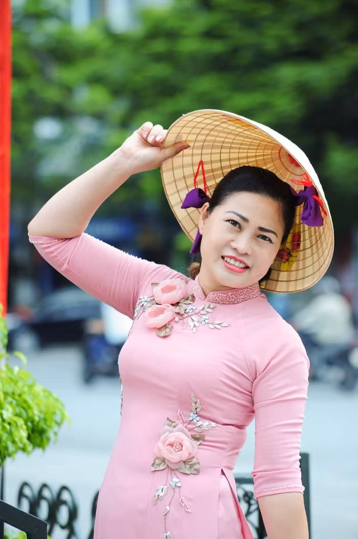 Cô giáo Vũ Thị Ánh Tuyết, giáo viên dạy Ngữ Văn-Giáo dục công dân, chủ nhiệm lớp 9D8, Trường Trung học cơ sở Tô Hiệu (Ảnh: LT)