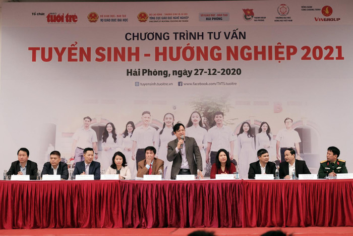 Đây là năm thứ 9 liên tục Chương trình tư vấn tuyển sinh- hướng nghiệp được tổ chức tại Hải Phòng do Báo Tuổi trẻ phối hợp với các cơ quan, đơn vị tổ chức (Ảnh: CTV) Đây là năm thứ 9 liên tục Chương trình tư vấn tuyển sinh- hướng nghiệp được tổ chức tại Hải Phòng do Báo Tuổi trẻ phối hợp với các cơ quan, đơn vị tổ chức (Ảnh: CTV)
