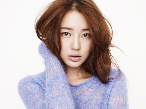 Yoon Eun Hye là "người Tây đi lạc vào đất Hàn". Cô nàng sở hữu vóc dáng cao, khung xương vuông vắn, gương mặt to, mắt tròn, mũi cao... (Ảnh: 2sao) Xem thêm: Nghệ thuật chăm sóc da trắng hồng, rạng rỡ / Thời trang sao Việt. Yoon Eun Hye là "người Tây đi lạc vào đất Hàn". Cô nàng sở hữu vóc dáng cao, khung xương vuông vắn, gương mặt to, mắt tròn, mũi cao... (Ảnh: 2sao) Xem thêm: Nghệ thuật chăm sóc da trắng hồng, rạng rỡ / Thời trang sao Việt.