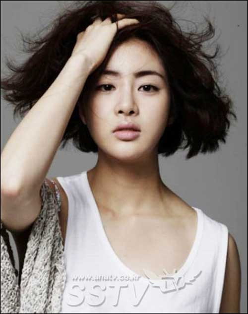 Kang Sora cũng sở hữu bờ môi dày, gợi cảm. Xem thêm: Nghệ thuật chăm sóc da trắng hồng, rạng rỡ / Thời trang sao Việt. Kang Sora cũng sở hữu bờ môi dày, gợi cảm. Xem thêm: Nghệ thuật chăm sóc da trắng hồng, rạng rỡ / Thời trang sao Việt.