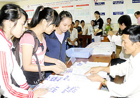 Nhiều thí sinh thờ ơ với các ngành xã hội, một thực trạng đáng báo động. Ảnh: Mai Hải Nhiều thí sinh thờ ơ với các ngành xã hội, một thực trạng đáng báo động. Ảnh: Mai Hải