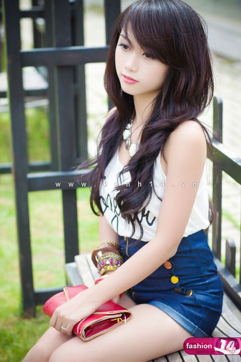 Làn da trắng hồng, mịn màng, là niềm mơ ước của không ít teen girl cùng trang lứa. Làn da trắng hồng, mịn màng, là niềm mơ ước của không ít teen girl cùng trang lứa.