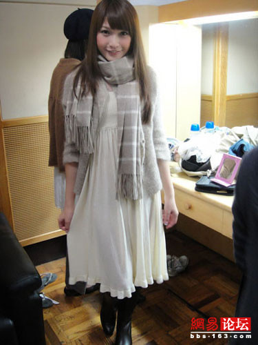 Năm 18 tuổi, Lưu Huân Ái được bạn trai trợ giúp về tài chính để tiến hành phẫu thuật chuyển đổi giới tính. "Tôi từng là đàn ông, nhưng tôi yêu thích được trở thành phụ nữ. Quá khứ đối với tôi không còn quan trọng nữa", người đẹp họ Lưu chia sẻ. Năm 18 tuổi, Lưu Huân Ái được bạn trai trợ giúp về tài chính để tiến hành phẫu thuật chuyển đổi giới tính. "Tôi từng là đàn ông, nhưng tôi yêu thích được trở thành phụ nữ. Quá khứ đối với tôi không còn quan trọng nữa", người đẹp họ Lưu chia sẻ.