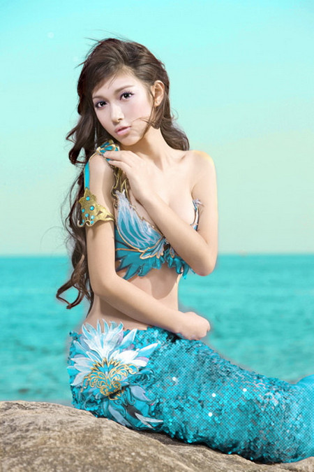 Và năm 2010, Lưu Thi Hàm đã thổ lộ giới tính thật của cô trên blog cá nhân: "Tôi không bao giờ hối hận, tôi thích con người tôi bây giờ và đã quên con người trước đây của mình, đó giống như là kiếp trước của tôi. Hiện tại, tôi vẫn đang đấu tranh với chính bản thân mình. Với tôi mọi chuyện còn ở phía trước". Và năm 2010, Lưu Thi Hàm đã thổ lộ giới tính thật của cô trên blog cá nhân: "Tôi không bao giờ hối hận, tôi thích con người tôi bây giờ và đã quên con người trước đây của mình, đó giống như là kiếp trước của tôi. Hiện tại, tôi vẫn đang đấu tranh với chính bản thân mình. Với tôi mọi chuyện còn ở phía trước".