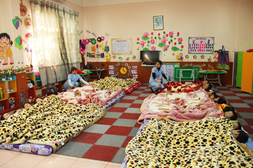 Sở Giáo dục và Đào tạo Quảng Ninh yêu cầu các đơn vị chủ động các biện pháp chống rét cho học sinh (Ảnh: CTV) Sở Giáo dục và Đào tạo Quảng Ninh yêu cầu các đơn vị chủ động các biện pháp chống rét cho học sinh (Ảnh: CTV)