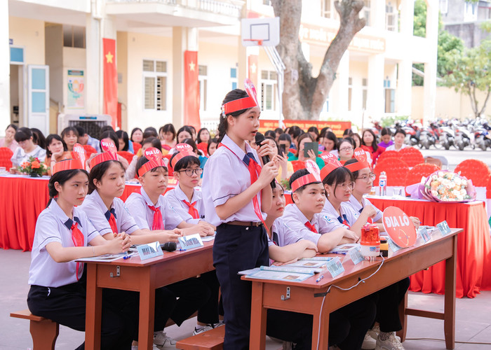 Các em học sinh tự tin thể hiện phẩm chất năng lực qua tiết dạy (Ảnh: Lã Tiến)