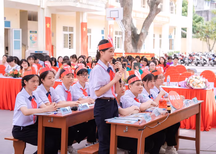 Các em học sinh tự tin thể hiện phẩm chất năng lực qua tiết dạy (Ảnh: Lã Tiến)