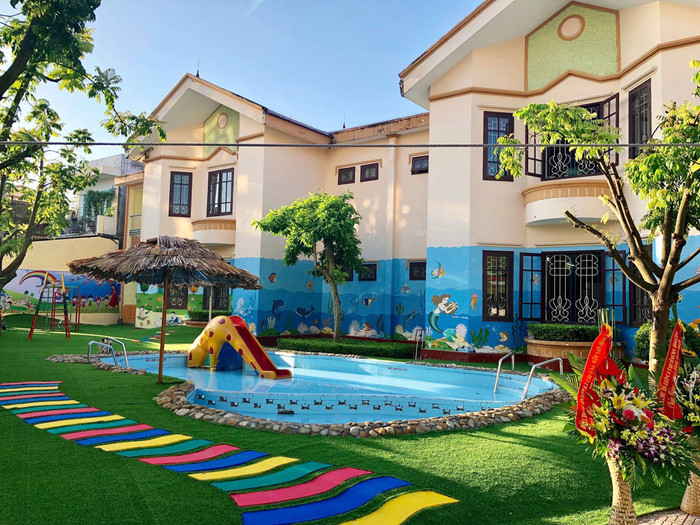 Cơ sở vật chất nhà trường được đầu tư khang trang, hiện đại (Ảnh: Lã Tiến)