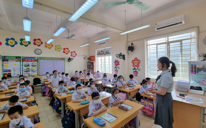 Cô giáo Trần Thị Mùi yêu có mơ ước trở thành giáo viên từ thuở bé (Ảnh: Phương Linh) Cô giáo Trần Thị Mùi yêu có mơ ước trở thành giáo viên từ thuở bé (Ảnh: Phương Linh)
