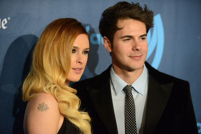 Rumor Willis, Jayson Blair của đoàn phim The New Normal.