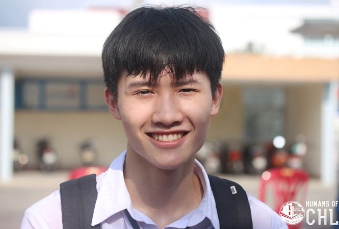 Nam sinh Trần Ngọc Khánh vừa giành huy chương Đồng Olympic Vật lý châu Âu 2019 (Ảnh nhân vật cung cấp) Nam sinh Trần Ngọc Khánh vừa giành huy chương Đồng Olympic Vật lý châu Âu 2019 (Ảnh nhân vật cung cấp)