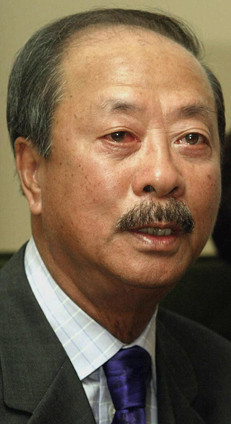 Nguyễn Cao Kỳ rất mê đá gà Nguyễn Cao Kỳ rất mê đá gà