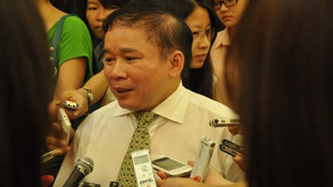 Thử trưởng Bộ GD-ĐT Bùi Văn Ga: “Với tình hình kết quả thí sinh làm bài tốt hơn so với năm ngoái hy vọng điểm sàn sẽ không thấp hơn so với năm ngoái”. Thử trưởng Bộ GD-ĐT Bùi Văn Ga: “Với tình hình kết quả thí sinh làm bài tốt hơn so với năm ngoái hy vọng điểm sàn sẽ không thấp hơn so với năm ngoái”.