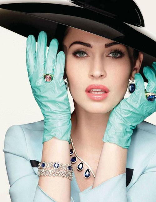 Hình ảnh Megan Fox ngổ ngáo, bụi bặm hoàn toàn biến mất, thay vào đó là "Quý bà" Megan sang trọng và đậm chất vương giả. (Ảnh: ngoisao) Xem thêm: Mặc đẹp như sao Hollywood/ Bộ sưu tập váy xinh chào hè 2012. Hình ảnh Megan Fox ngổ ngáo, bụi bặm hoàn toàn biến mất, thay vào đó là "Quý bà" Megan sang trọng và đậm chất vương giả. (Ảnh: ngoisao) Xem thêm: Mặc đẹp như sao Hollywood/ Bộ sưu tập váy xinh chào hè 2012.