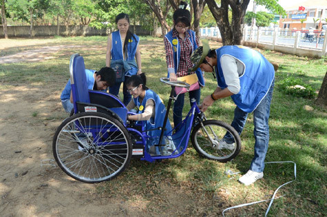 Những chiếc xe này đều do các bạn sinh viên tự lắp ráp.