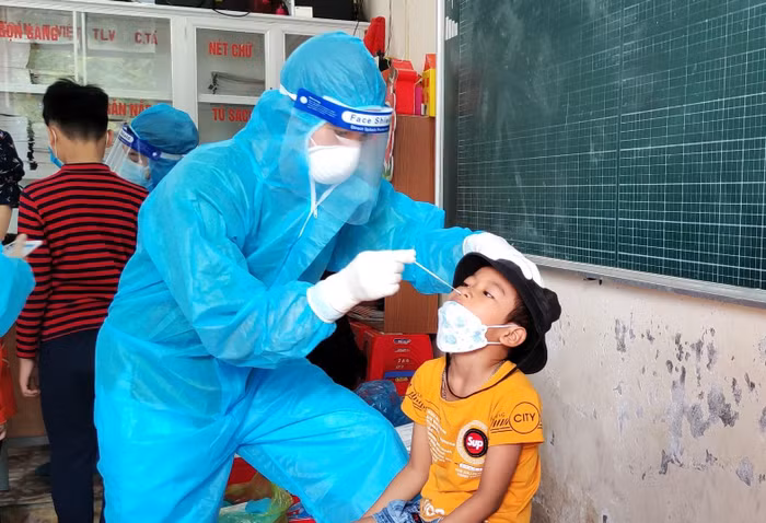 3 trường thuộc xã An Đồng (Hải Phòng) nghỉ học để lấy mẫu xét nghiệm (Ảnh: CTV) 3 trường thuộc xã An Đồng (Hải Phòng) nghỉ học để lấy mẫu xét nghiệm (Ảnh: CTV)