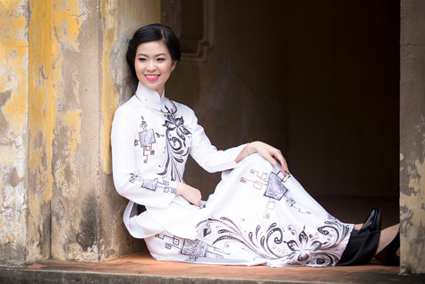 Hằng Nga sở hữu số đo 3 vòng khá chuẩn 86-58-94. Hằng Nga sở hữu số đo 3 vòng khá chuẩn 86-58-94.