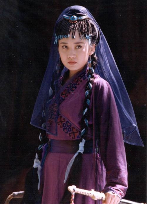 Hứa Tịnh (CTV - 2001), thể hiện nhân vật Nhậm Doanh Doanh thành công nhất và để lại ấn tượng nhiều nhất.