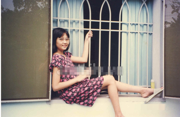 Ngay từ nhỏ, Hoàng Yến đã sở hữu thân hình cao và thon thả. Ngay từ nhỏ, Hoàng Yến đã sở hữu thân hình cao và thon thả.