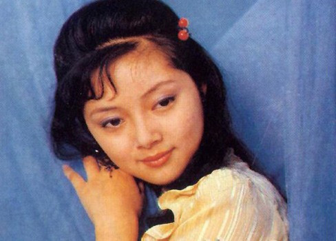 Trương Lợi không có phom người "lá liễu", đôi lúc người ta thấy cô tròn xinh như trái đào trong vượn thượng uyển. (Ảnh: HB) Xem thêm: "Mỹ nữ Trời Ban" - Lâm Thanh Hà như mây, như khói, lại như sương.