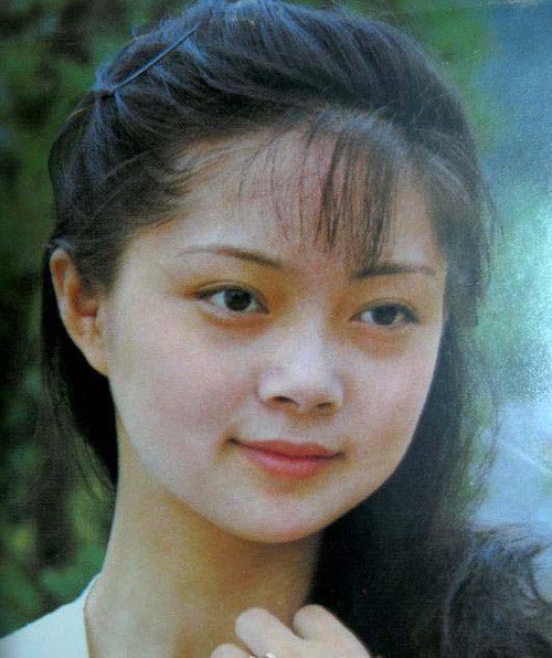 Gương mặt khi không trang điểm vô cùng xinh đẹp, trong sáng và thơ ngây. (Ảnh: HB) Xem thêm: "Mỹ nữ Trời Ban" - Lâm Thanh Hà như mây, như khói, lại như sương.