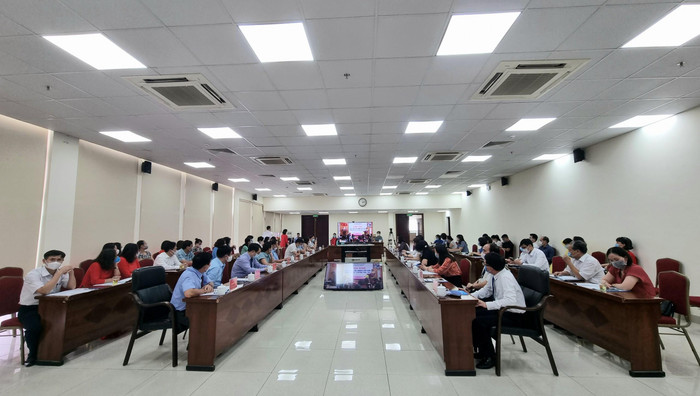 Quận Hồng Bàng tổ chức Hội nghị trực tuyến Tổng kết năm học 2020 - 2021, triển khai nhiệm vụ năm học 2021 - 2022 (Ảnh: Phương Linh)