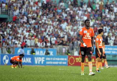 V-League có cái kết đẹp với trận chung kết ở sân Thống Nhất. Ảnh: Châu Thành. V-League có cái kết đẹp với trận chung kết ở sân Thống Nhất. Ảnh: Châu Thành.