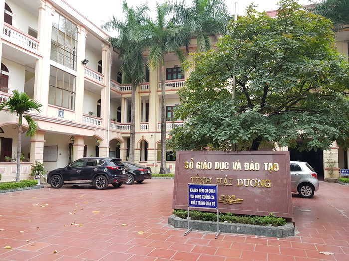 Sở Giáo dục và Dào tạo Hải Dương có trung thực khi báo cáo cấp trên về việc đi tham quan trong giờ làm việc (Ảnh: Lã Tiến)