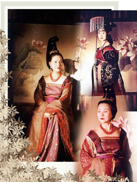 Quy Á Lôi có tư thái hoàng tộc rất phù hợp để thể hiện một cách tròn trịa vai Võ Tắc Thiên, thể hiện một nữ hoàng lúc khoan lúc nhặt, lúc cương lúc nhu, có hồn và thần thái, nội tâm sâu sắc. trong phim Đại Minh Cung Từ.