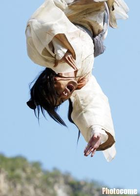 Đoàn Dự với Lục Mạch Thần Kiếm. Đoàn Dự với Lục Mạch Thần Kiếm.