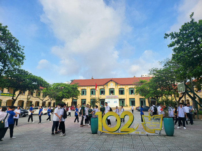 Điểm thi Trung học phổ thông Ngô Quyền (Ảnh: Lã Tiến) Điểm thi Trung học phổ thông Ngô Quyền (Ảnh: Lã Tiến)