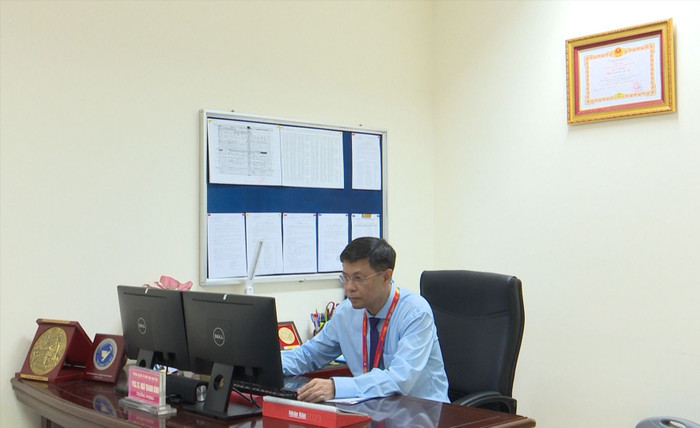Nhà giáo ưu tú, Phó giáo sư, Tiến sĩ Ngô Thanh Bình, Trường phòng, Phòng đào tạo đại học Trường Đại học Y Dược Thái Bình. (Ảnh: website nhà trường) thay_giao_18330310112023 (1).jpg