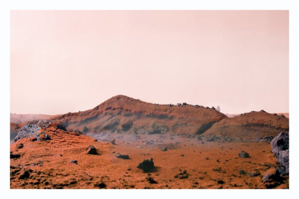 Bề mặt sao Hỏa được tạo ra từ ớt bột, quế, húng tây, than.