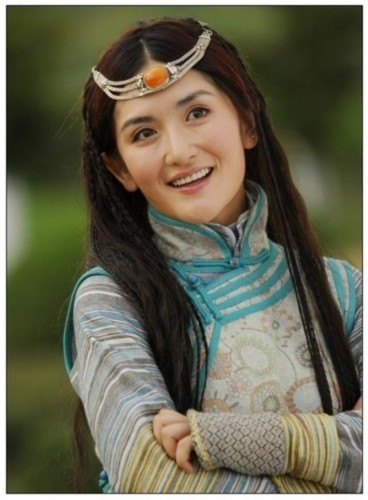 Số 83. Tạ Na vai Hoa Tranh trong “Anh hùng xạ điêu” 2008. Số 83. Tạ Na vai Hoa Tranh trong “Anh hùng xạ điêu” 2008.