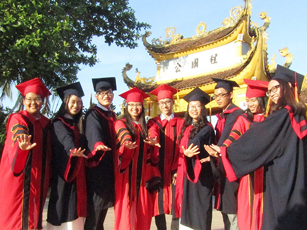 Các học sinh giỏi Hải Phòng tại Lễ biểu dương học sinh, sinh viên giỏi năm 2017 (Ảnh: Báo An ninh Hải Phòng). Các học sinh giỏi Hải Phòng tại Lễ biểu dương học sinh, sinh viên giỏi năm 2017 (Ảnh: Báo An ninh Hải Phòng).