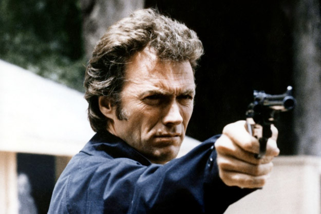 Ví trí thứ 5 – Clint Eastwood với phim “Dirty Harry” hay “A perfect World”, “Gran Torino” và “In the line of fire”. Ví trí thứ 5 – Clint Eastwood với phim “Dirty Harry” hay “A perfect World”, “Gran Torino” và “In the line of fire”.