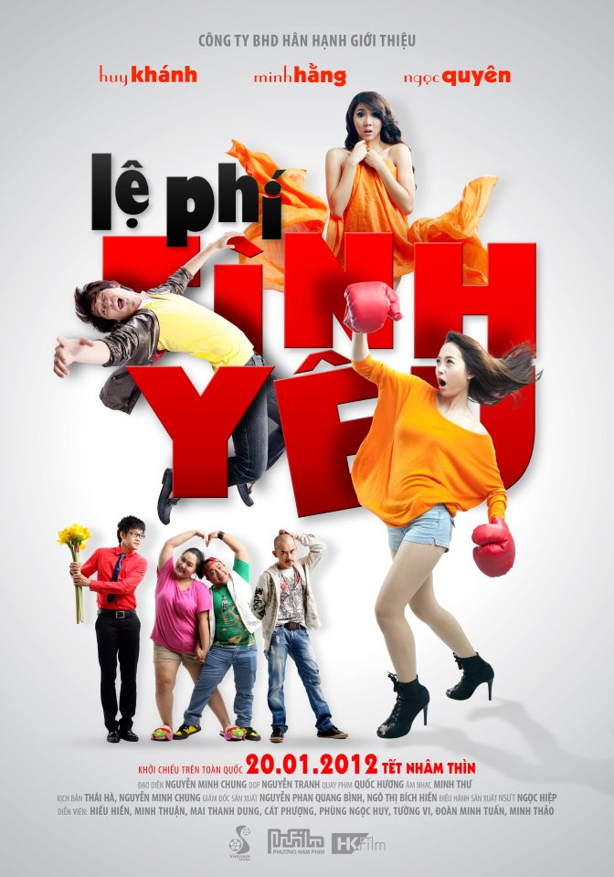 Lệ phí tình yêu. Ngày khởi chiếu 20/1/2012. Trong số 5 phim Việt ra rạp dịp Tết vừa qua, Lệ phí tình yêu của Minh Hằng và Huy Khánh là tác phẩm “đặc” tình cảm nhất. Hiền Dịu (Minh Hằng) là một cô gái xinh đẹp với tính cách khá mạnh mẽ. Cô là nhân viên thu nợ của ngân hàng NFM. Công việc này gây khá nhiều áp lực cho Dịu bởi khách hàng của cô đa phần là những “con nợ” khó đòi. Trong một lần đi tìm con nợ Lý Văn Giàu (Huy Khánh), Dịu chạm mặt chàng diễn viên điển trai Hoàng Phú. Lệ phí tình yêu. Ngày khởi chiếu 20/1/2012. Trong số 5 phim Việt ra rạp dịp Tết vừa qua, Lệ phí tình yêu của Minh Hằng và Huy Khánh là tác phẩm “đặc” tình cảm nhất. Hiền Dịu (Minh Hằng) là một cô gái xinh đẹp với tính cách khá mạnh mẽ. Cô là nhân viên thu nợ của ngân hàng NFM. Công việc này gây khá nhiều áp lực cho Dịu bởi khách hàng của cô đa phần là những “con nợ” khó đòi. Trong một lần đi tìm con nợ Lý Văn Giàu (Huy Khánh), Dịu chạm mặt chàng diễn viên điển trai Hoàng Phú.