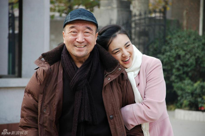 “Ông bố hài hước” do Đài truyền hình Hồ Bắc, Tập đoàn truyền hình Hồ Bắc… phối hợp sản xuất với nội dung về tình cha con giữa ông bố và cô con gái nơi thành phố, một bộ phim về tình nghĩa cha con, đạo lý mang tính nhân văn cao cả.