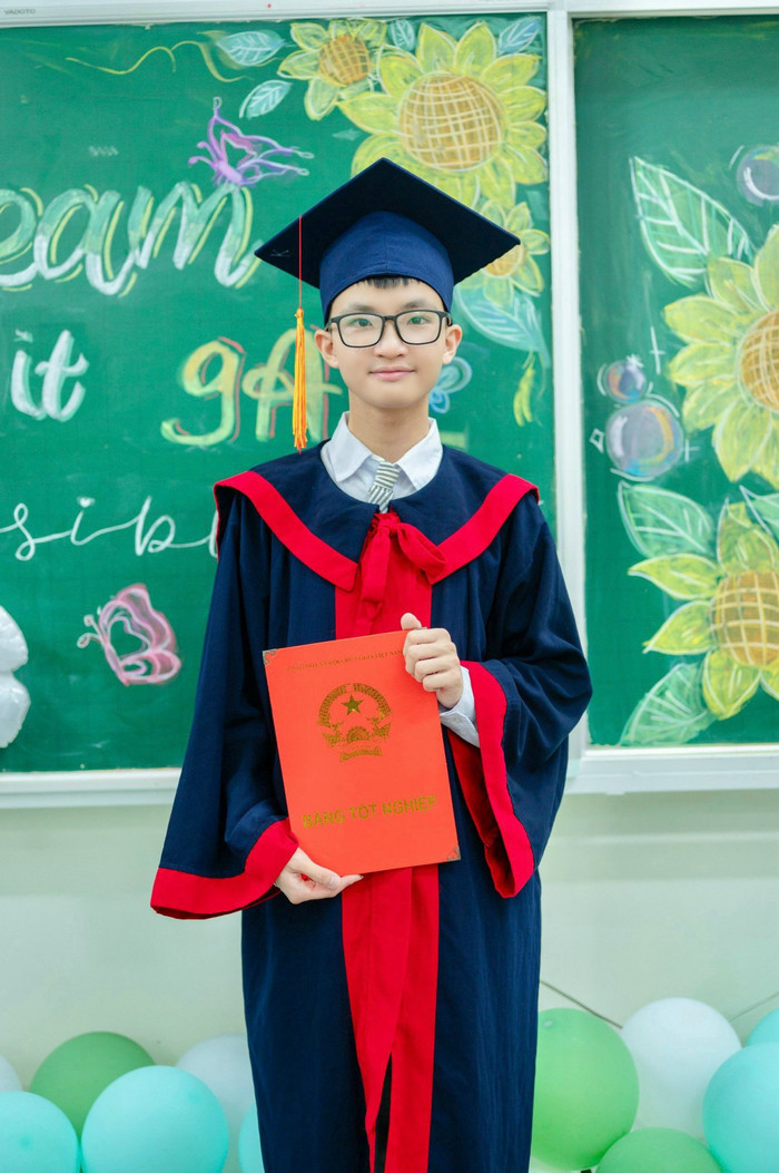 Phạm Ngọc Anh Quân là thủ khoa kỳ thi vào lớp 10 trung học phổ thông năm học 2024-2025 của tỉnh Hải Dương (Ảnh: NVCC) GDVN_thu-khoa-hd-3.jpg